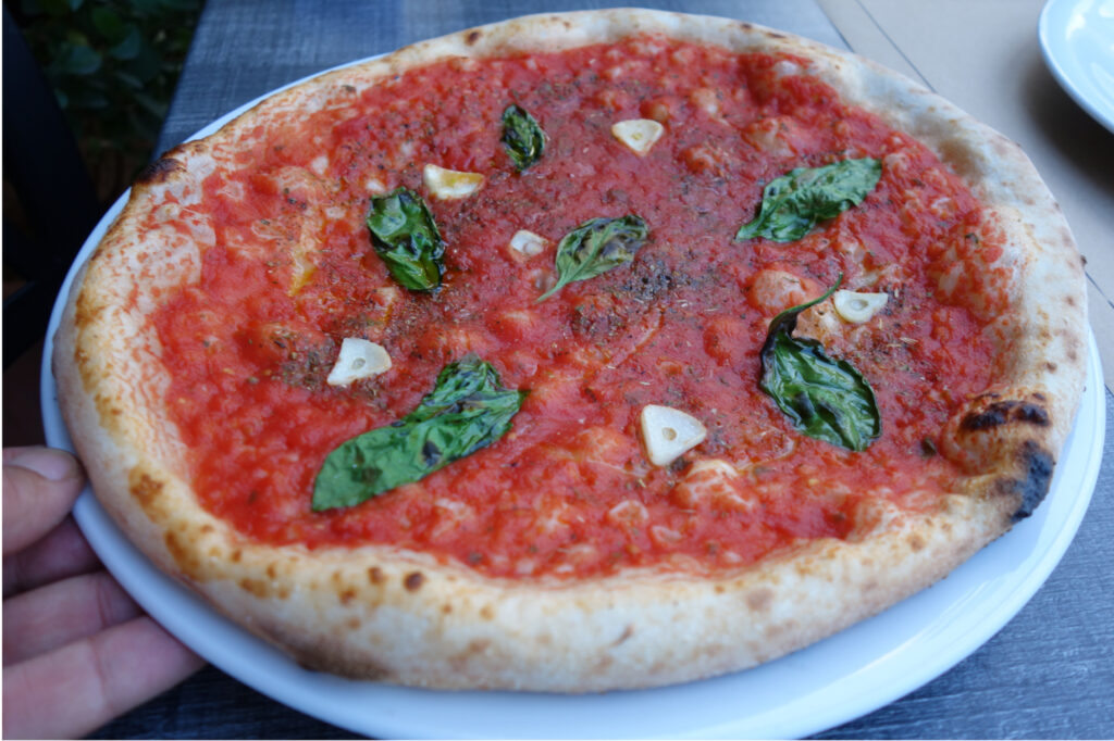 Marinara pizza with tomato, garlic and basil